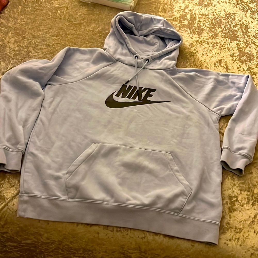 Nike pull over hoodie